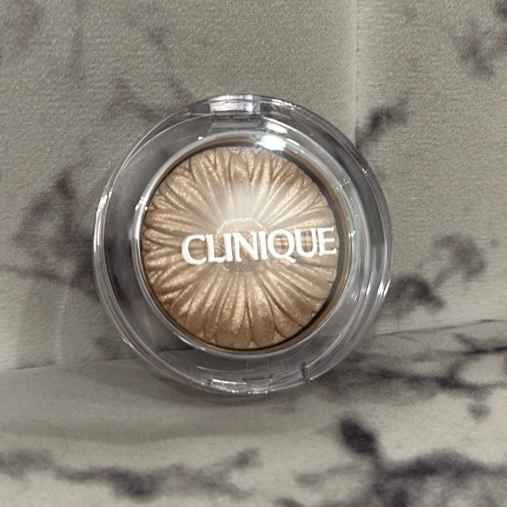 [NEW] Clinique Cheek Pop Highlighter